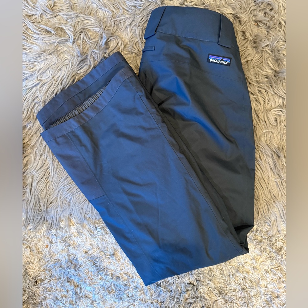 NWOT Patagonia Women’s Insulated Snow Pants. Size XS